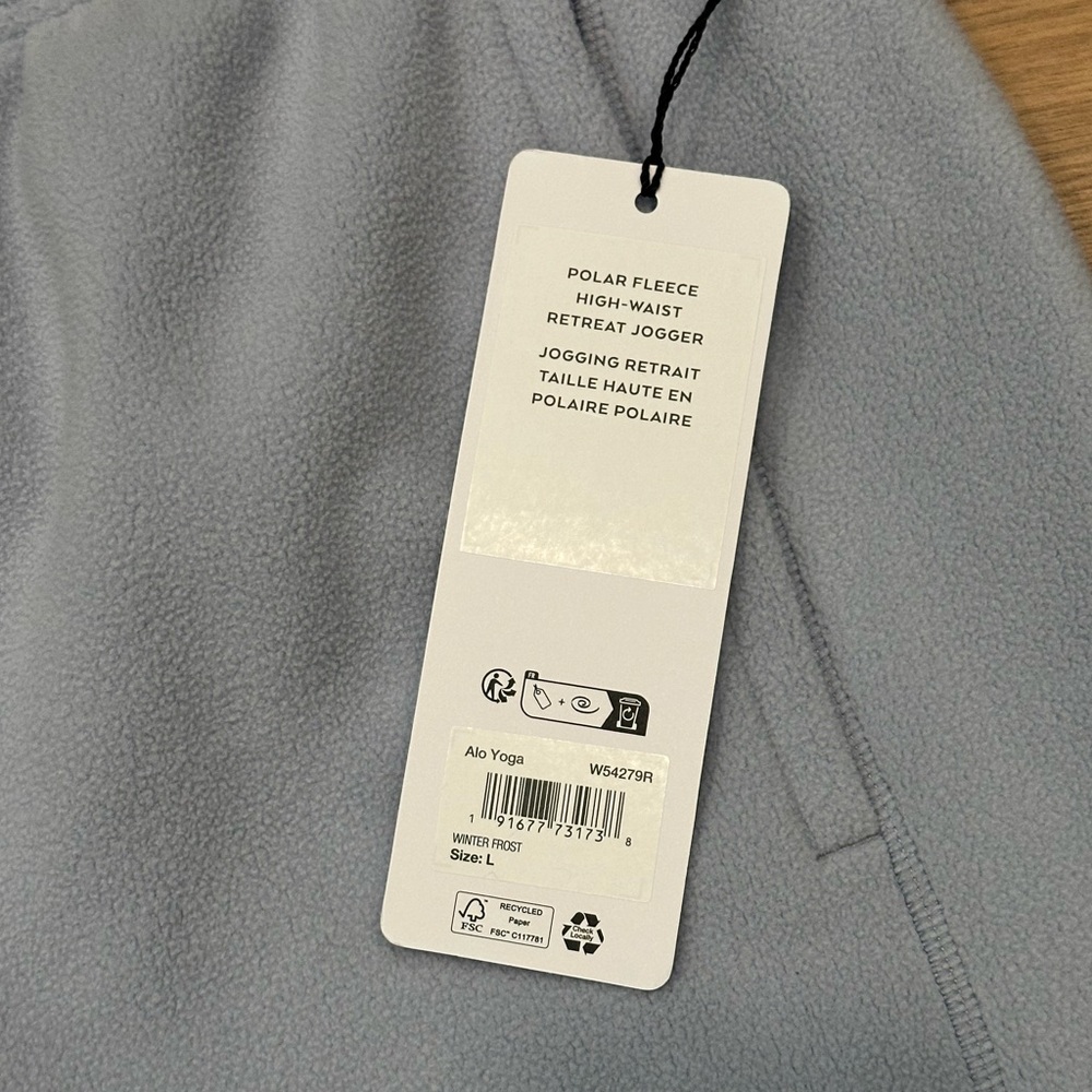 NEW Alo Polar Fleece High Waist Retreat Jogger in Winter Frost Size Large - Picture 7 of 16